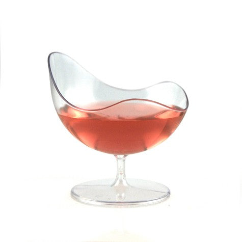 Clear Scallop Stem Cup with wine 